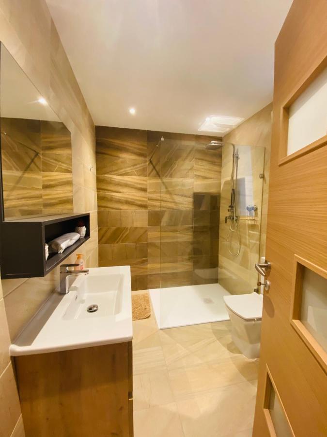 Spacious Deluxe Seaside Escape St. Paul's Bay Dış mekan fotoğraf